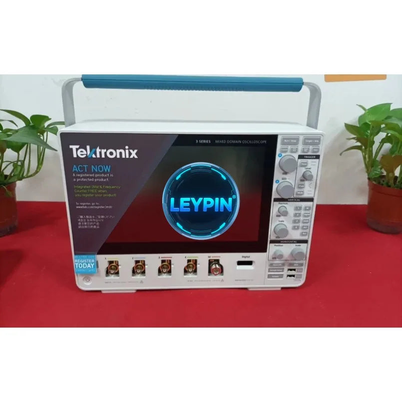 Tektronix MSO46B 4-BW-1000 Tektronix 1 GHz, 6-Channel, 6.25 GS/s 4 Series B Mixed Signal Oscilloscope