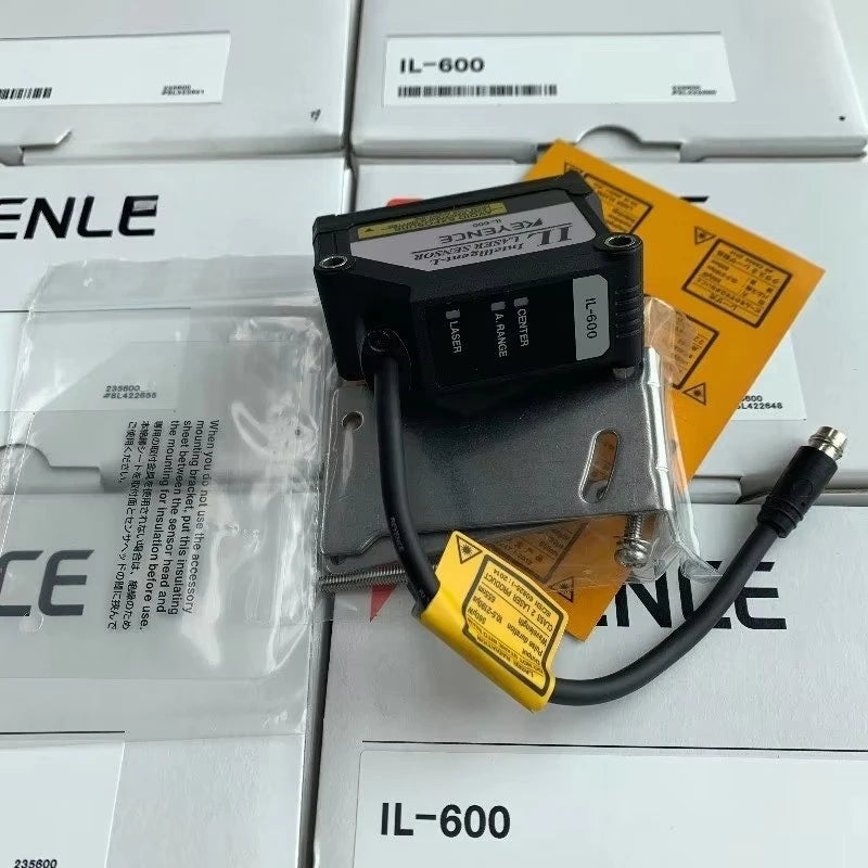 New and Original Keyence Brand IL-600 Output Laser Displacement Range Sensor lexso