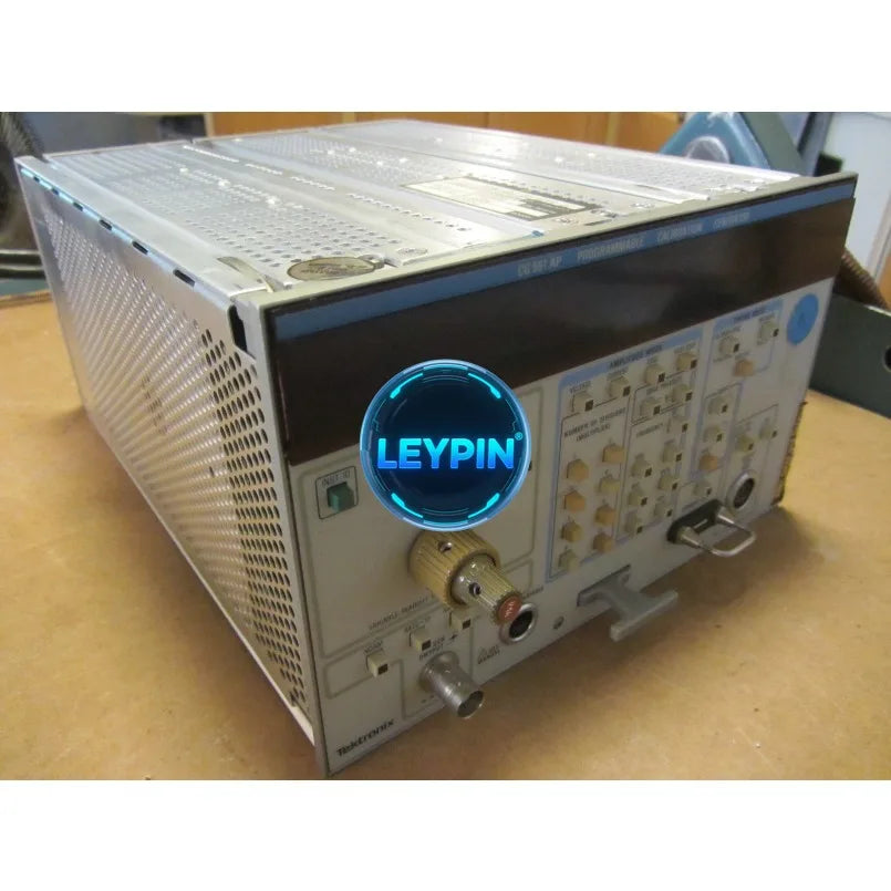 Tektronix CG551AP Calibration Generator    ytdi