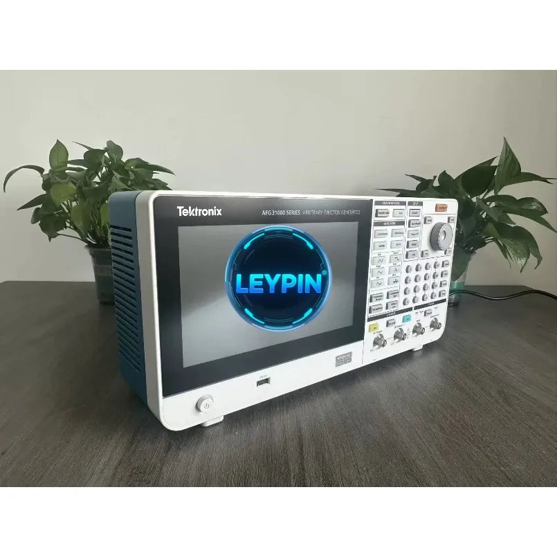 Tektronix AFG31000 1/2 Channel 250m Customized OEM Support Any Wave Function Generator with Afg31151/52 for Test      ytdi