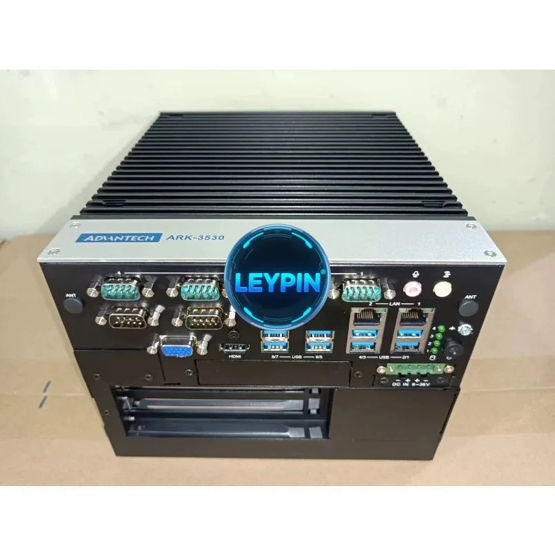 Advantech ARK-3530F 4LAN 8USB 9-36V Fanless Industrial Box PC Triple Display 4HDD RAID LGA1151 Embedded Industrial Computer ytdi