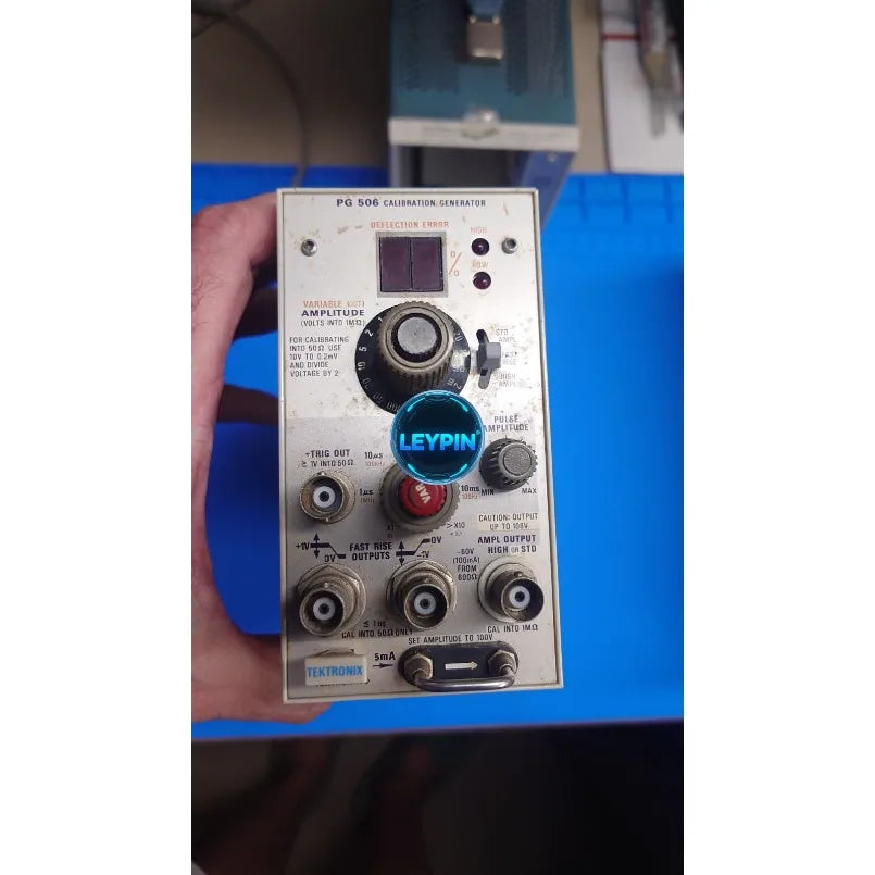 Tektronix PG 506 Calibration Generator    ytdi