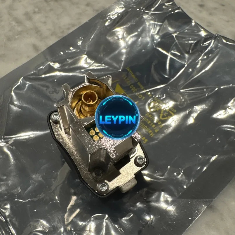 Tektronix TCA-BNC TekConnect Adapter  50 ohm    ytdi