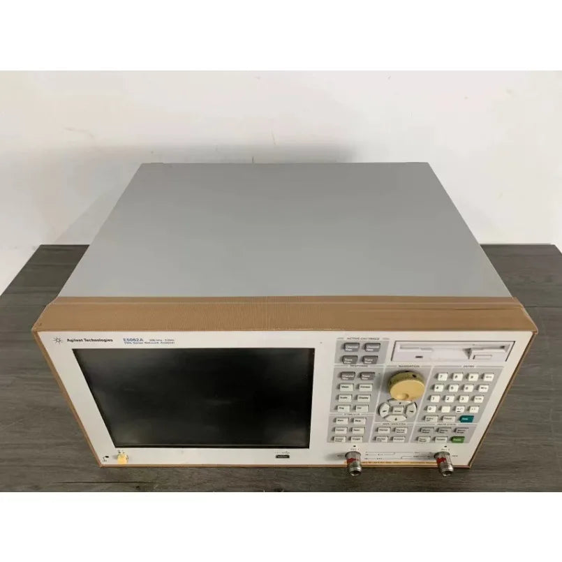 KEYSIGHT / Agilent E5062A 300kHz-3GHz Vector network Analyzer/     ytdi