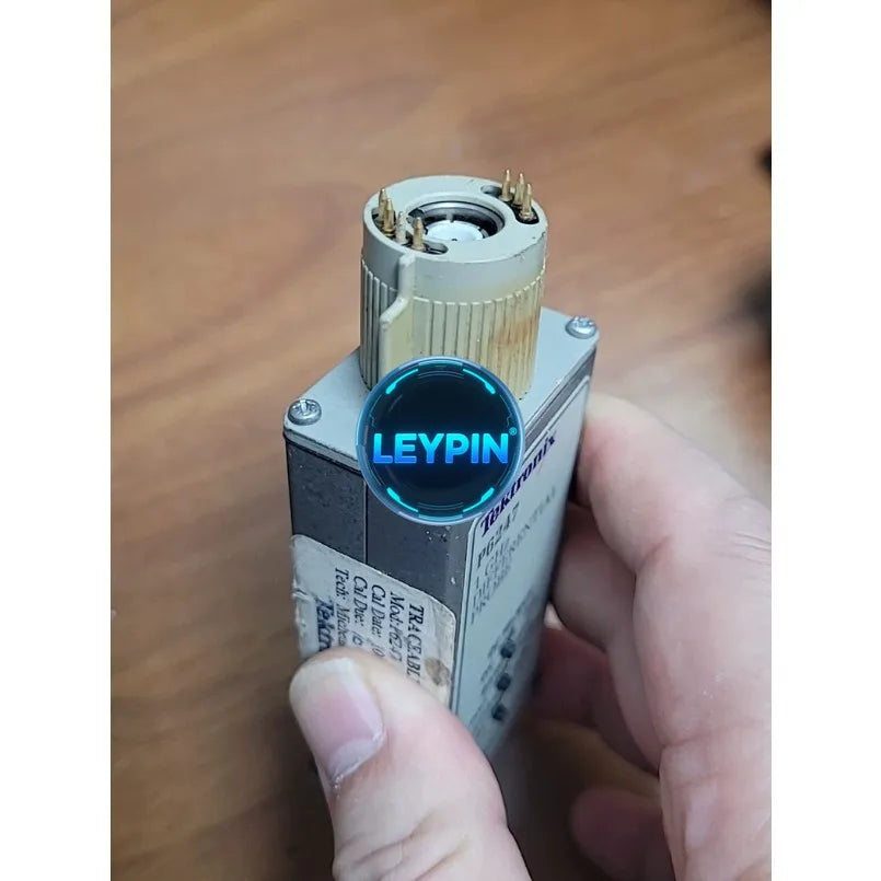 Tektronix P6247 1 GHz Differential Probe