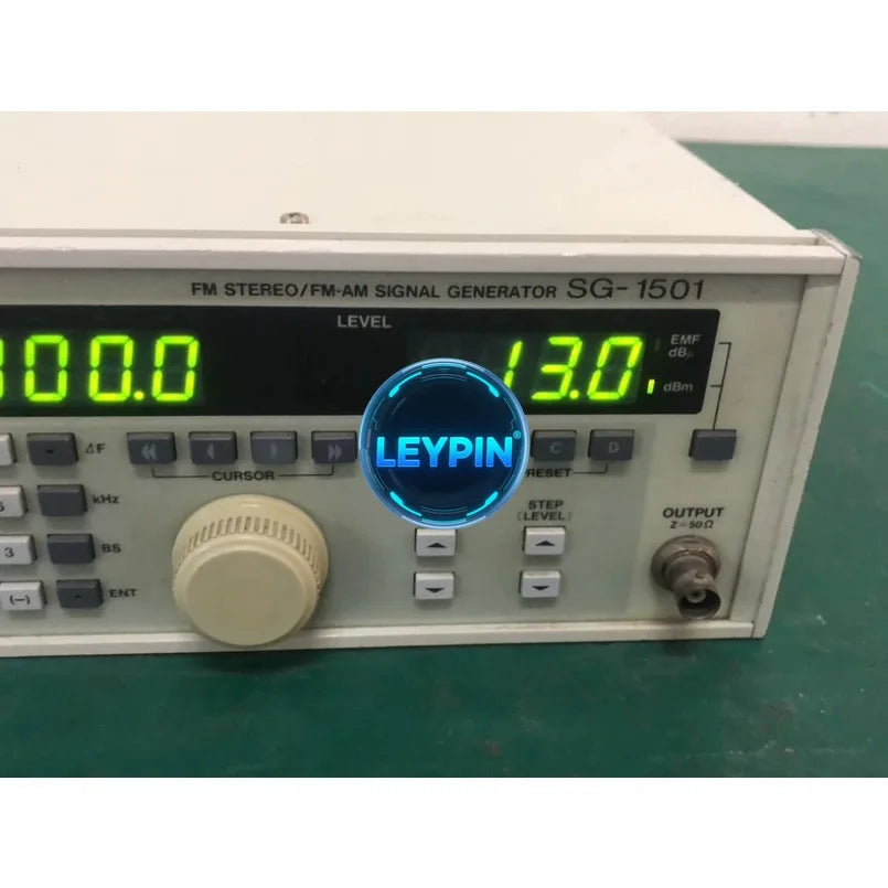 CREDX/ JUNG JIN SG-1501 STEREO/FM-AM Signal Generator  lexso
