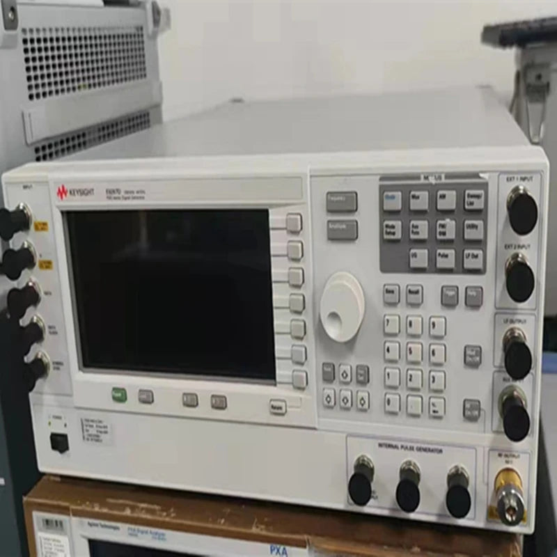 Used Keysight E8267D Signal Generator 100kHz to 44GHz