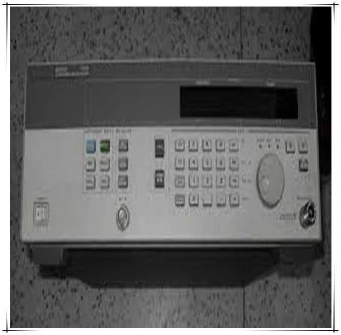 Used HP83712B 10MHz-20GHz High Frequency Signal Generator Agilent 83712B Made in America