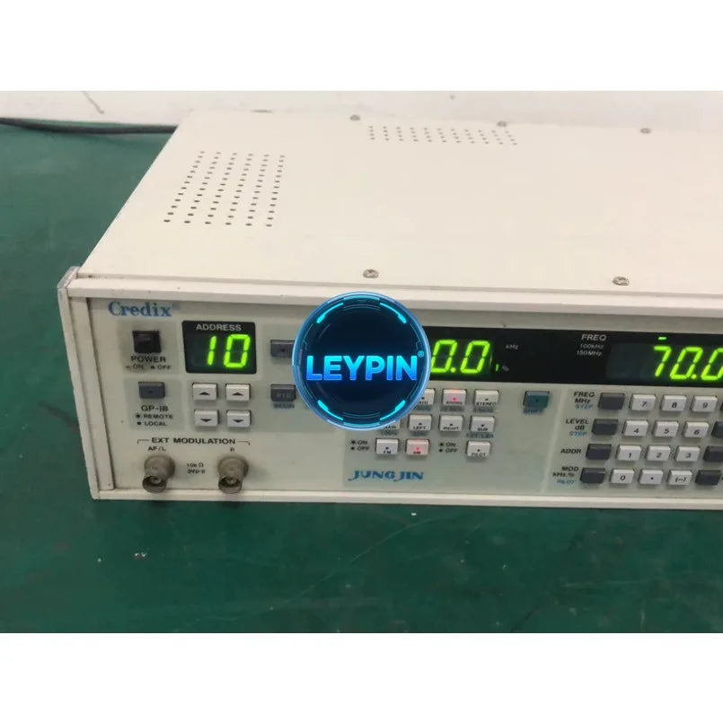 CREDX/ JUNG JIN SG-1501 STEREO/FM-AM Signal Generator  lexso