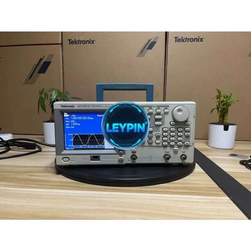 Tektronix AFG3011C Tektronix 10 MHz, Single Channel, 250 MS/s, Arbitrary/Function Generator