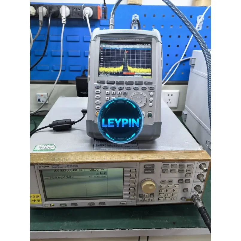 R&S Rohde & Schwarz FSH20 9kHz-20GHz Handheld Spectrum Analyzer With Opt Used      lexso