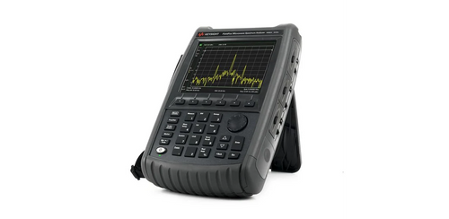 Keysight N9926A FieldFox Handheld Microwave Vector Network Analyzer, 14 GHz
