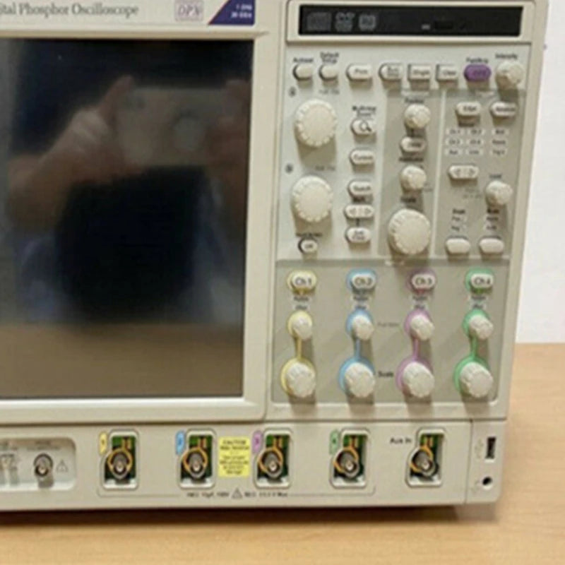 Used Tektronix DPO7104C Digital Fluorescence Oscilloscope