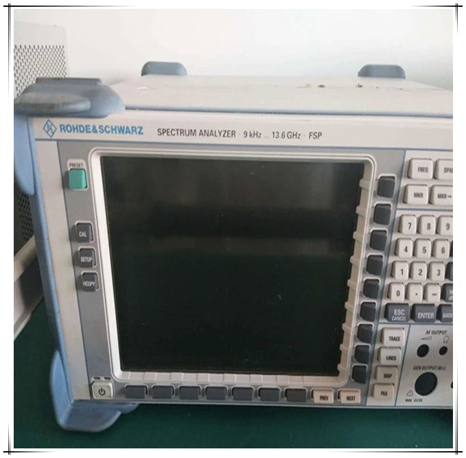 Used FSIQ40 40G vector Signal analyzer Spectrum analyzer Rohde & Schwarz 20Hz-40GHz FSIQ40 Signal generator