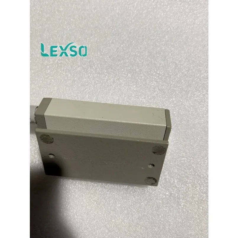 Keysight 8495G Programmable Attenuator, 4 GHz, 70 DB, 10-dB Steps,Maximum RF Input Power: 1 W (average), 100 W (peak)    lexso