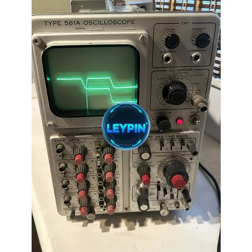 Vintage Tektronix 561A Tubed Oscilloscope /Type 3A74 Amplifier/ 3B3 Time Base    ytdi