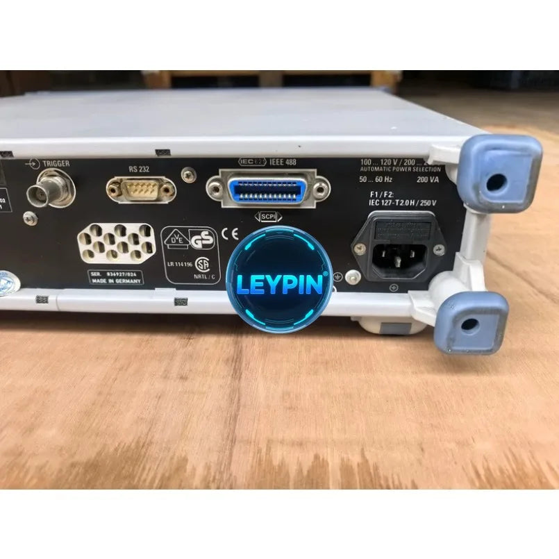 R&S SML03 Rohde & Schwarz SML03 9 kHz to 3.3 GHz Signal Generator  USED      lexso