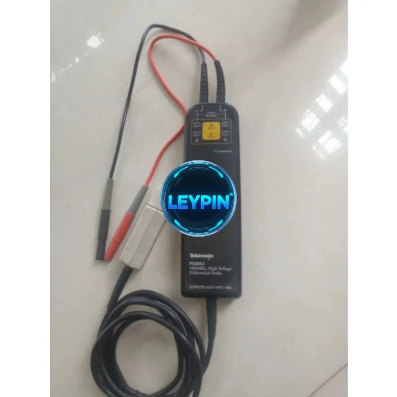 Tektronix P5205A High Voltage Differential Probe 100MHz 1300V