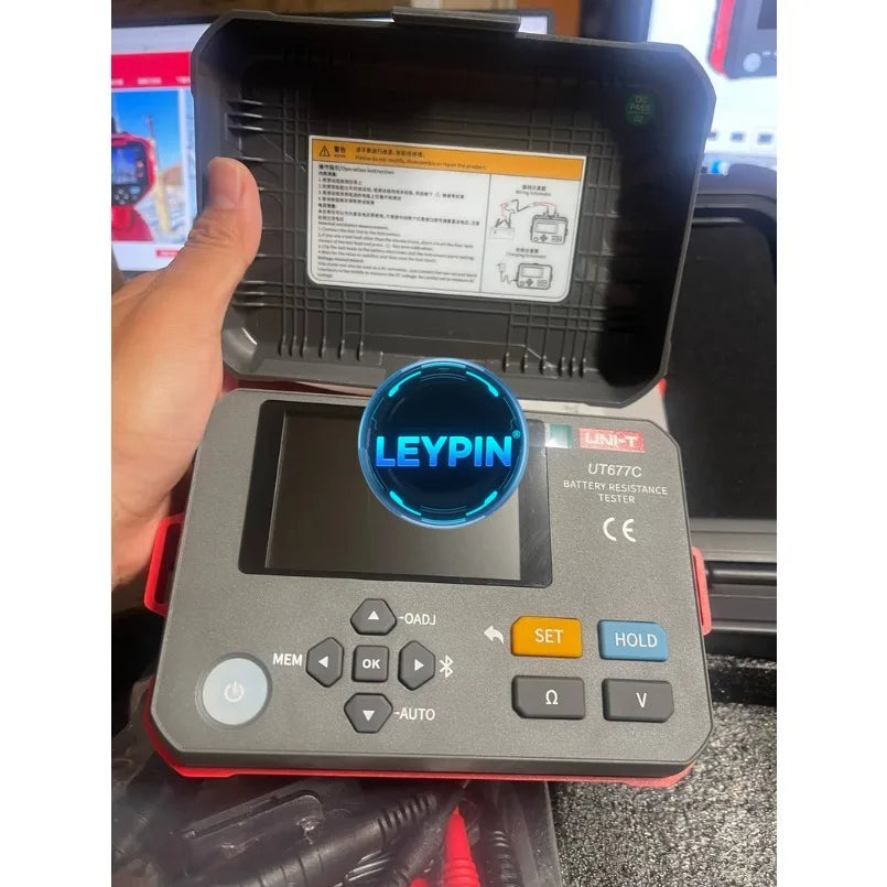 UNI-T UT677C Insulation Resistance Meter Internal Battery for Test Instrument with Data Hold Feature     lexso