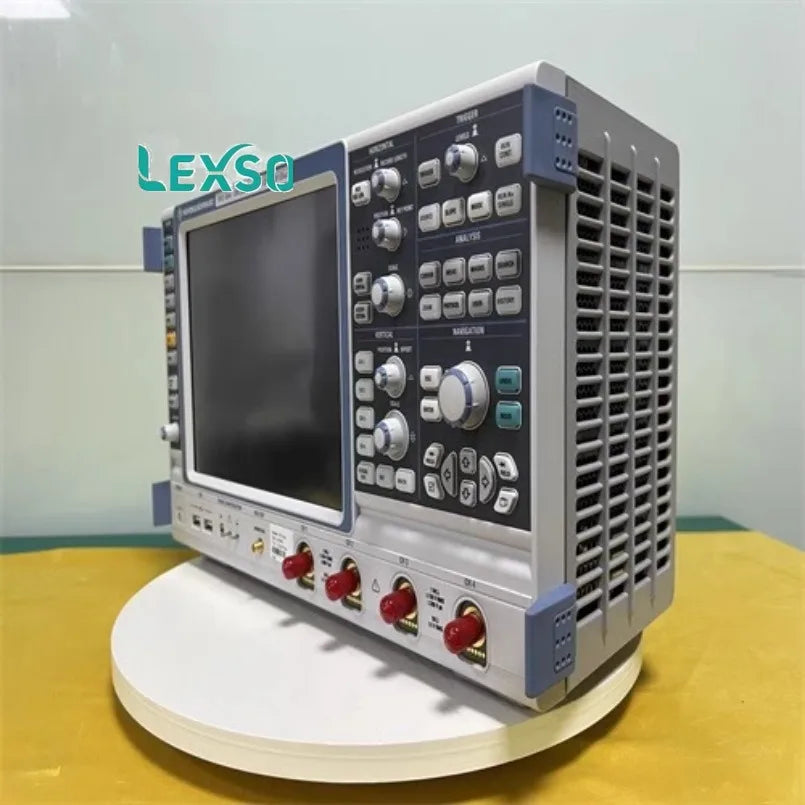 Rohde Schwarz RTO1044 4GHz Digital Oscilloscope with 4 Channels     lexso