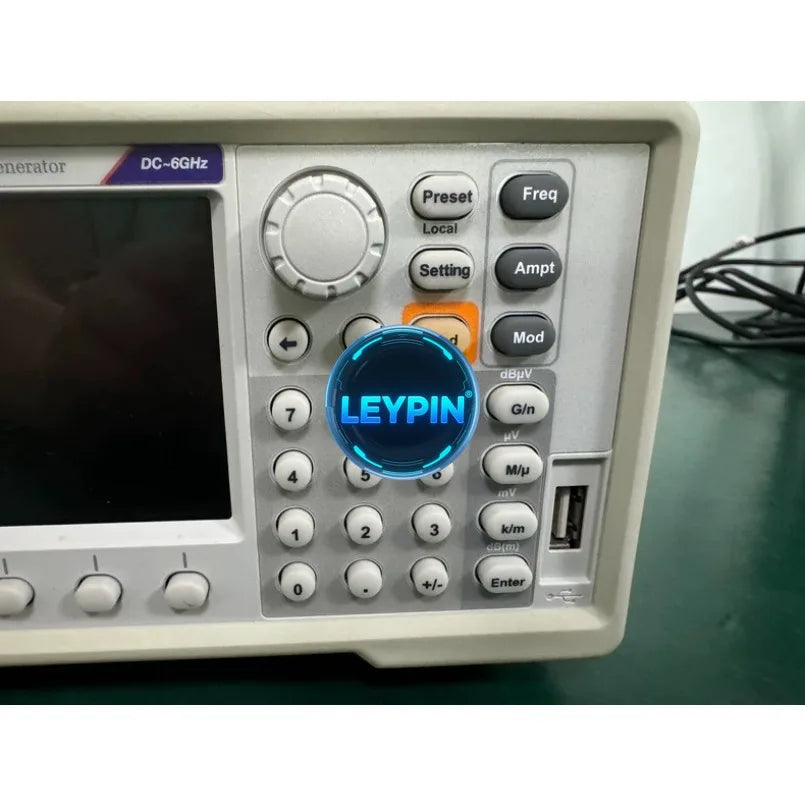 Tektronix TSG4106A-E1 TSG4106A 6 GHz RF Signal Generator