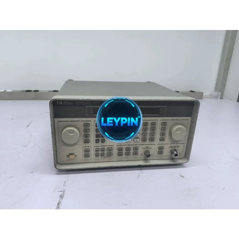 HP/Agilent SIGNAL GENERATOR HP 8647A HP8647A 250kHz-1000MHz  lexso