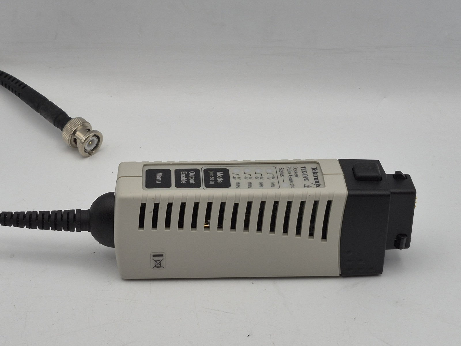 Tektronix TEK-DPG Deskew Pulse Generator - Test Accessory Signal Source    ytdi