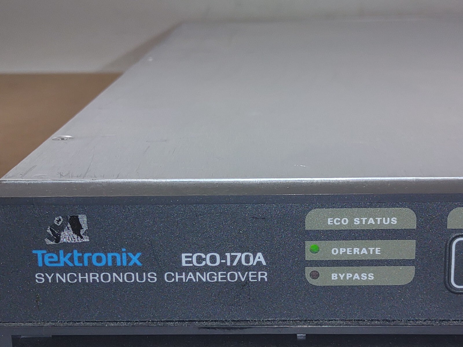 Tektronix ECO-170A Synchronous Changeover Unit    ytdi