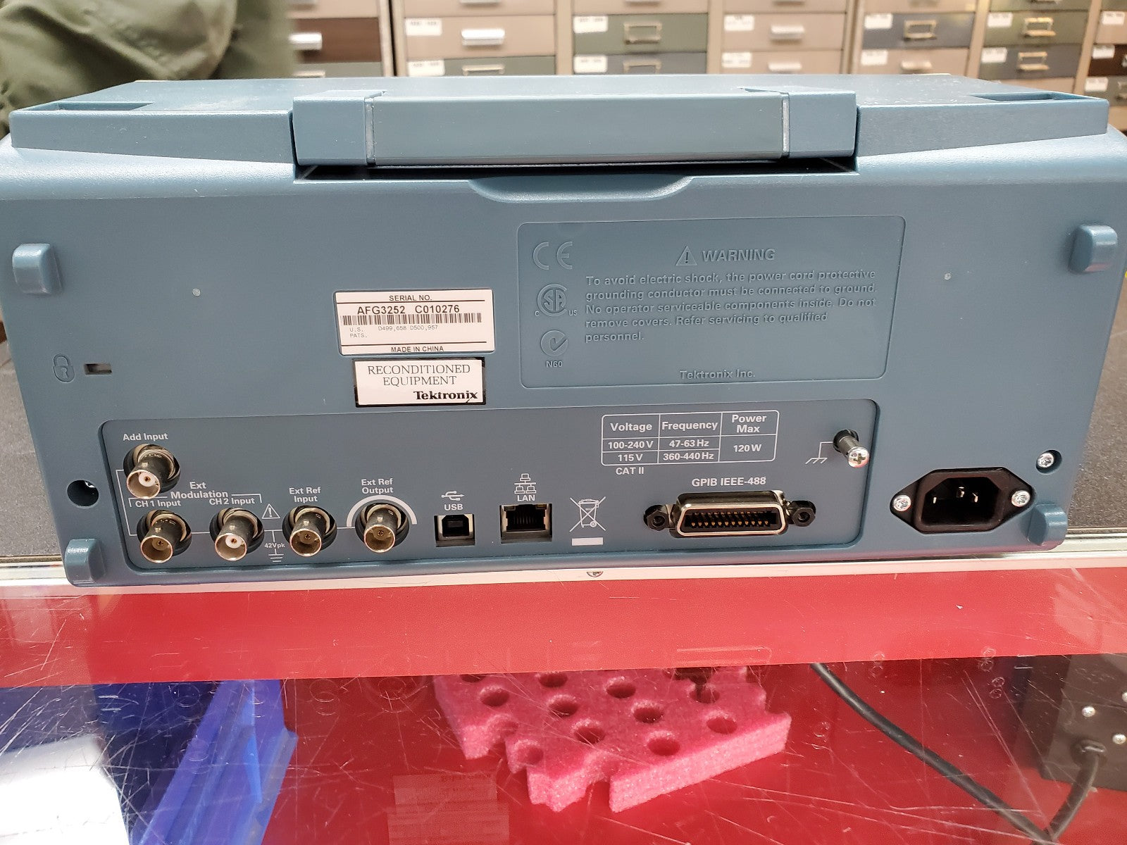 Tektronix AFG3252 Arbitrary Function Generator 2 GS/s 240 MHz -Tested Working    ytdi