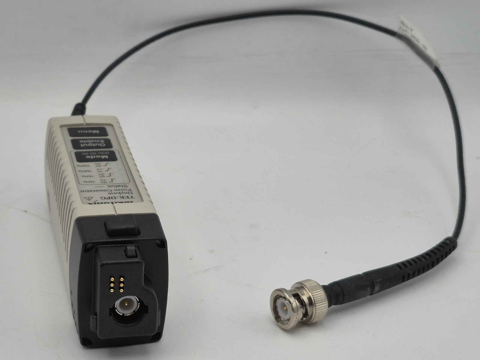 Tektronix TEK-DPG Deskew Pulse Generator - Test Accessory Signal Source    ytdi