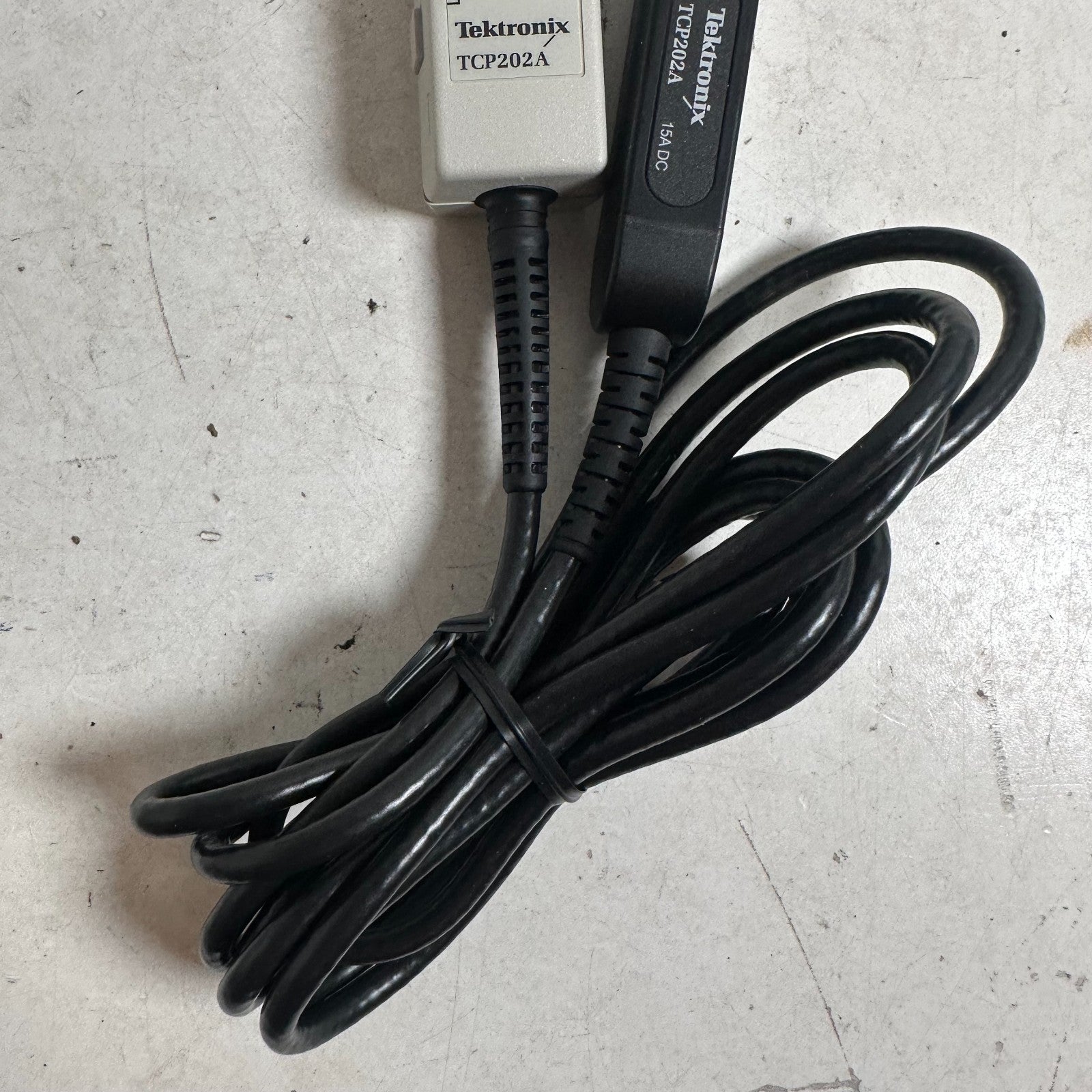 Tektronix TCP202A Black White 50 MHz 15A AC/DC Oscilloscope Current Clamp Probe    ytdi