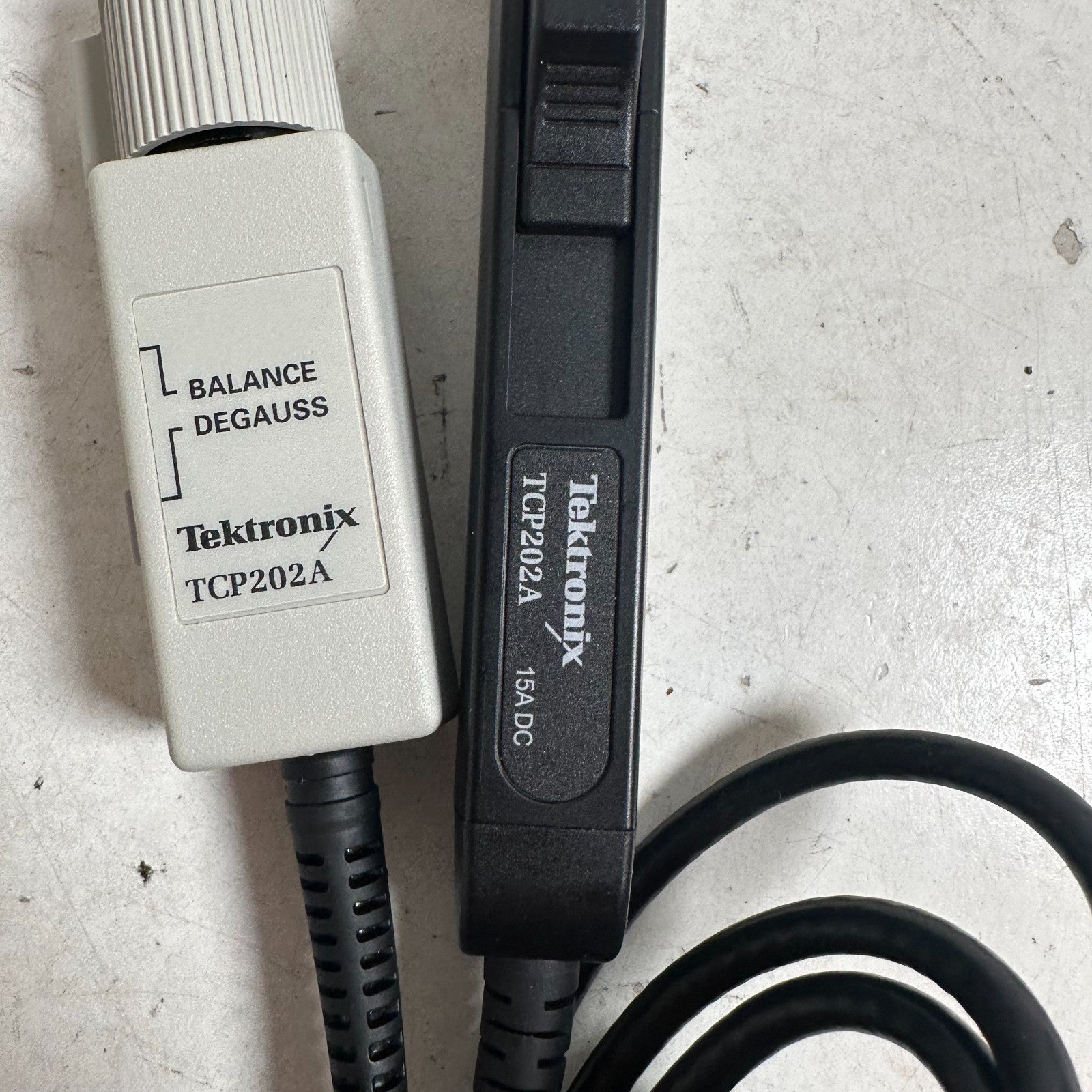 Tektronix TCP202A Black White 50 MHz 15A AC/DC Oscilloscope Current Clamp Probe    ytdi
