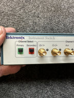 Tektronix BSASWITCH Instrument Switch w/ USB Cable & Flash Drive    ytdi